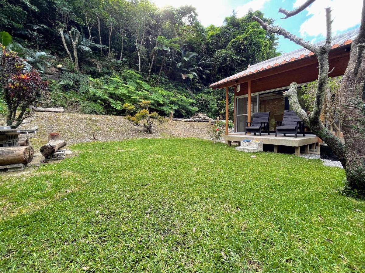マムヴィッラin森の中の一軒家 Villa Nago Exterior photo
