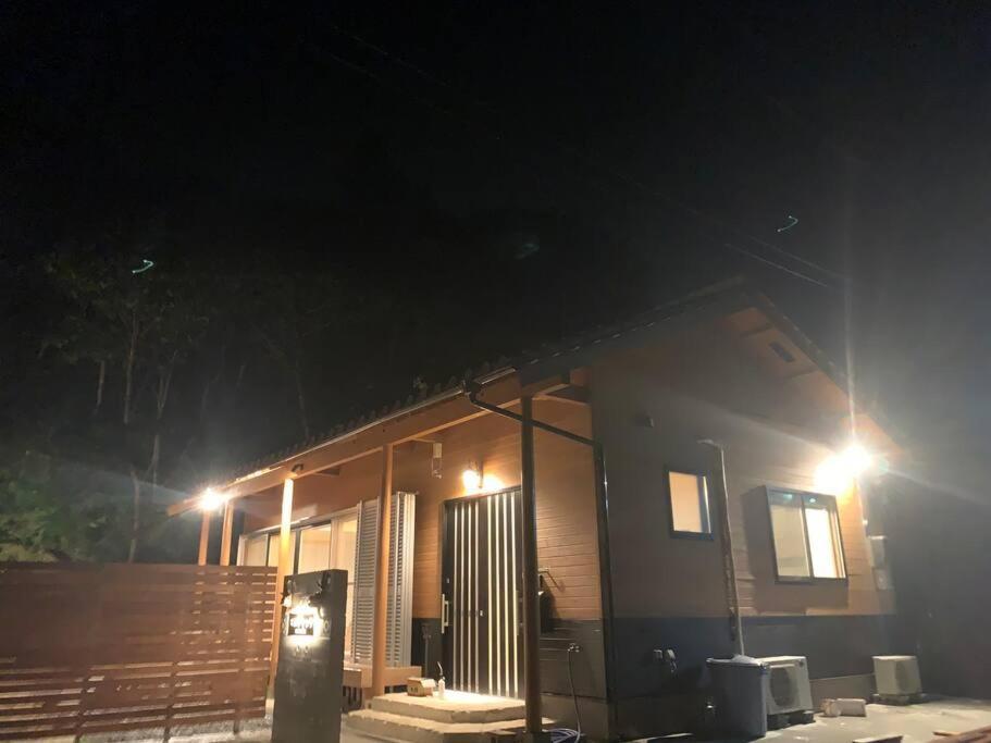 マムヴィッラin森の中の一軒家 Villa Nago Exterior photo